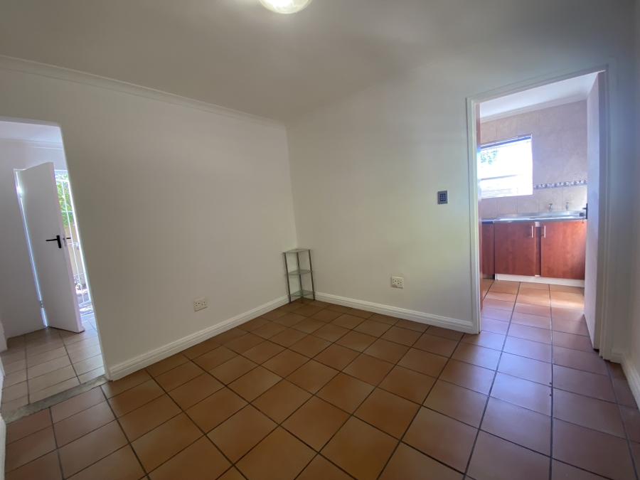 To Let 1 Bedroom Property for Rent in Table View Western Cape